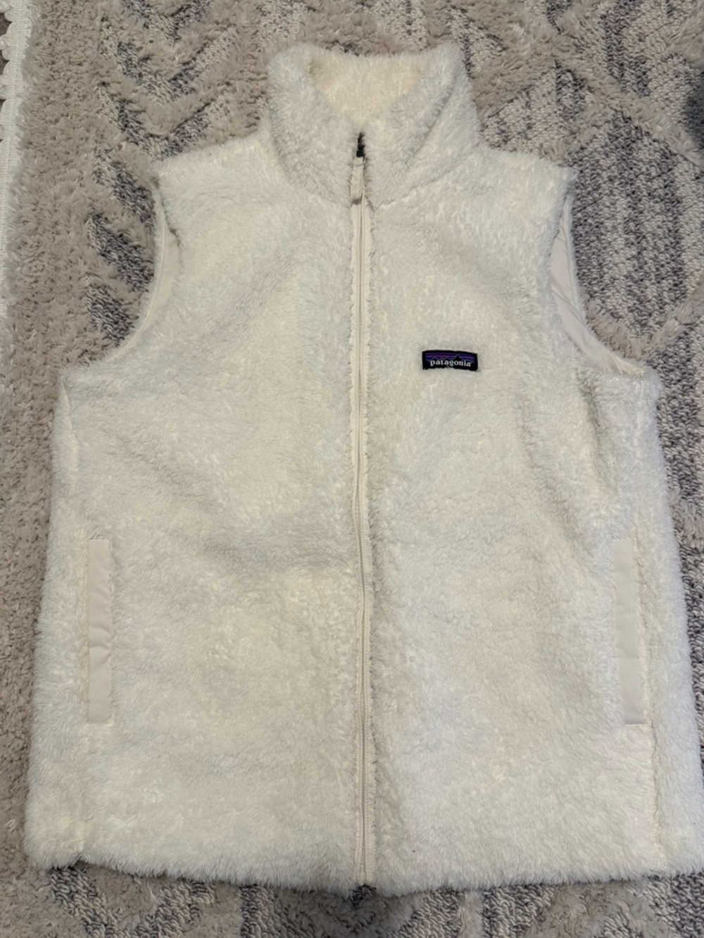 Women’s Patagonia White Fuzzy Fleece Vest